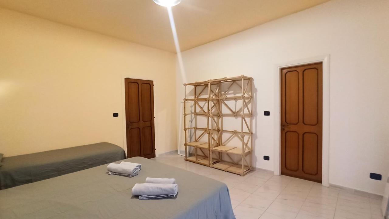 Отель Casa Base Бари Экстерьер фото